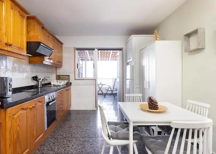 Dialez Holidays - Pris Paradise